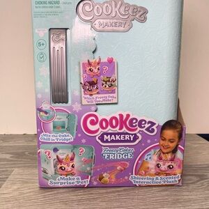 Freezy Cake Fridge Plush Toy